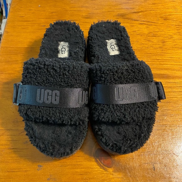 UGG Shoes - Sandalias